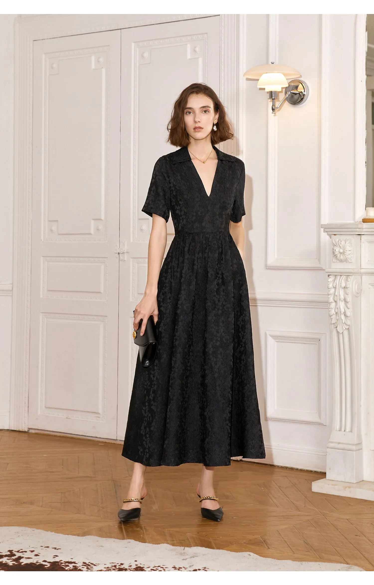 Jacquard V-neck design and a high-waist long skirt short-sleeved dress- Luz