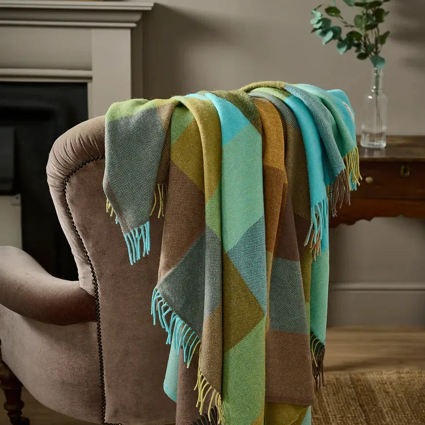 Mahon Lambswool Throw