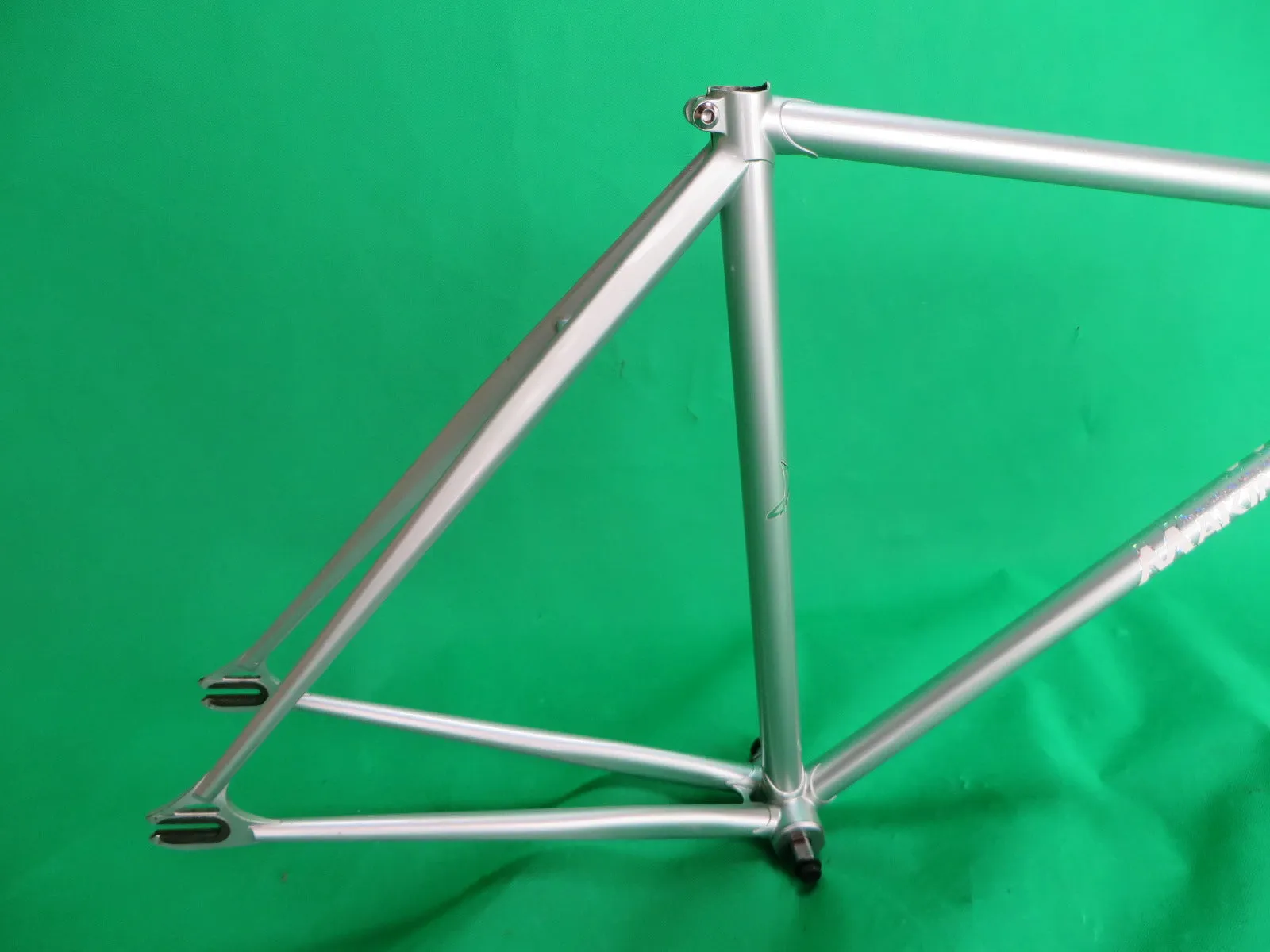 Makino // Ice Green / Silver Metallic Fade // 50cm