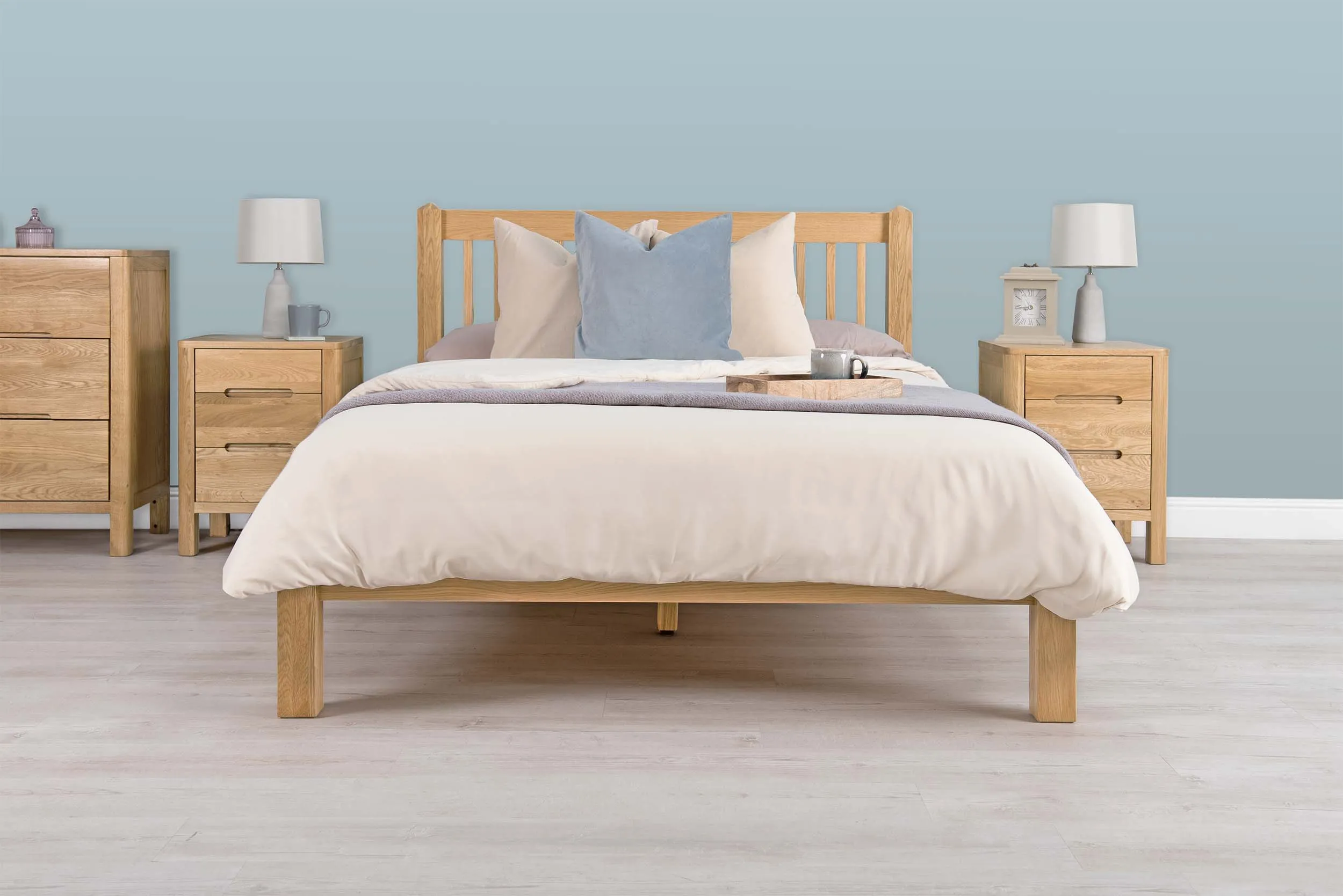 Trafalgar Solid Natural Oak Bed Frame - 4ft6 Double